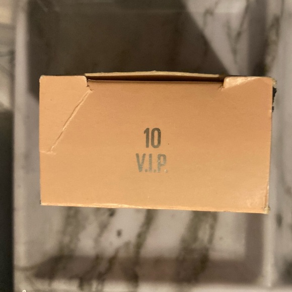 Maybelline New York Color Tattoo Eyeshadow - Picture 7 of 7